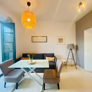apartamento-alvarez-quintero-catedral.es-andalucia.com/